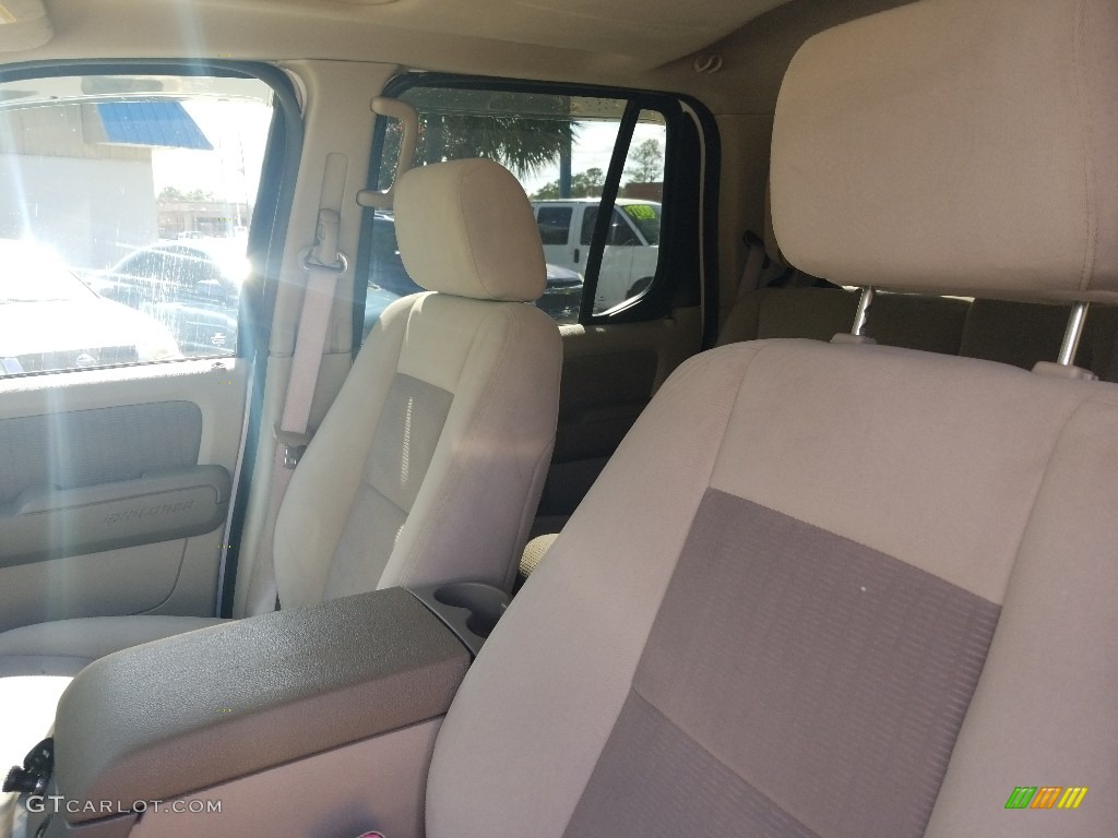 2007 Explorer Sport Trac XLT 4x4 - Oxford White / Light Stone photo #11