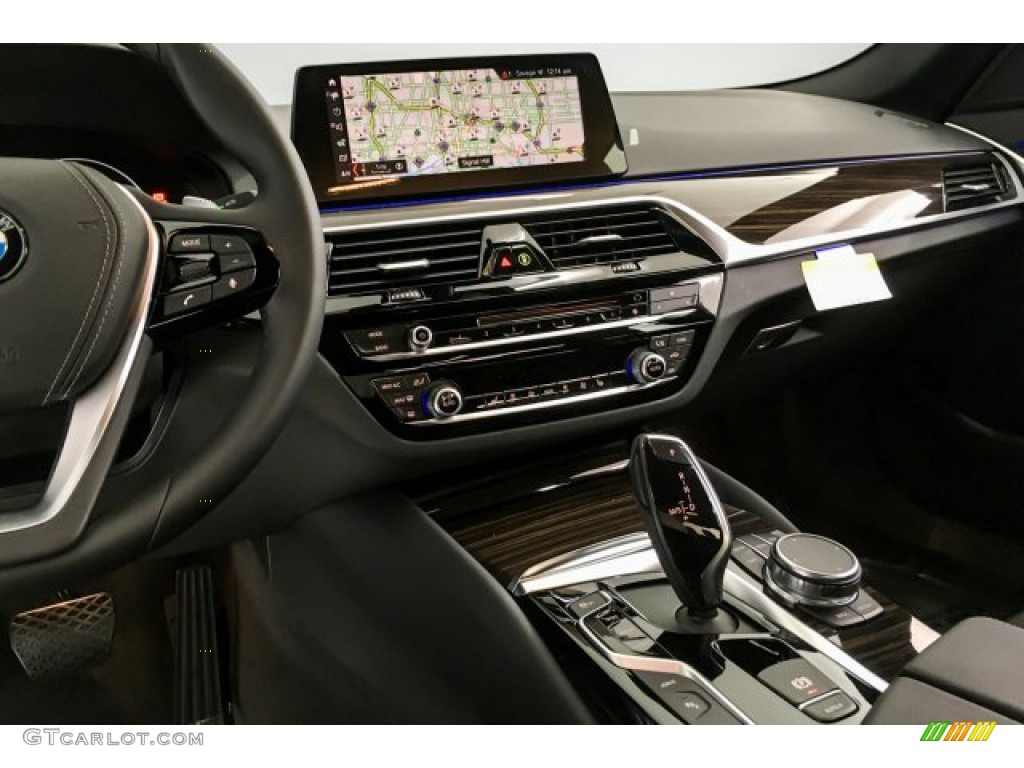 2019 5 Series 530e iPerformance Sedan - Glacier Silver Metallic / Black photo #6