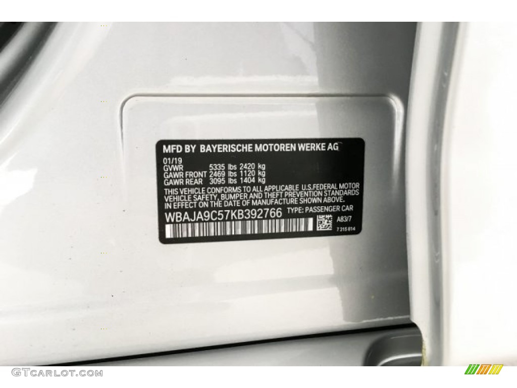 2019 5 Series 530e iPerformance Sedan - Glacier Silver Metallic / Black photo #11