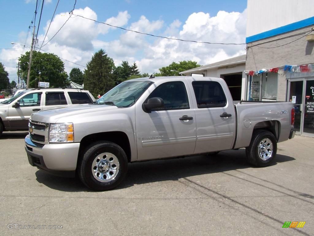 2009 Silverado 1500 LS Crew Cab 4x4 - Silver Birch Metallic / Dark Titanium photo #4