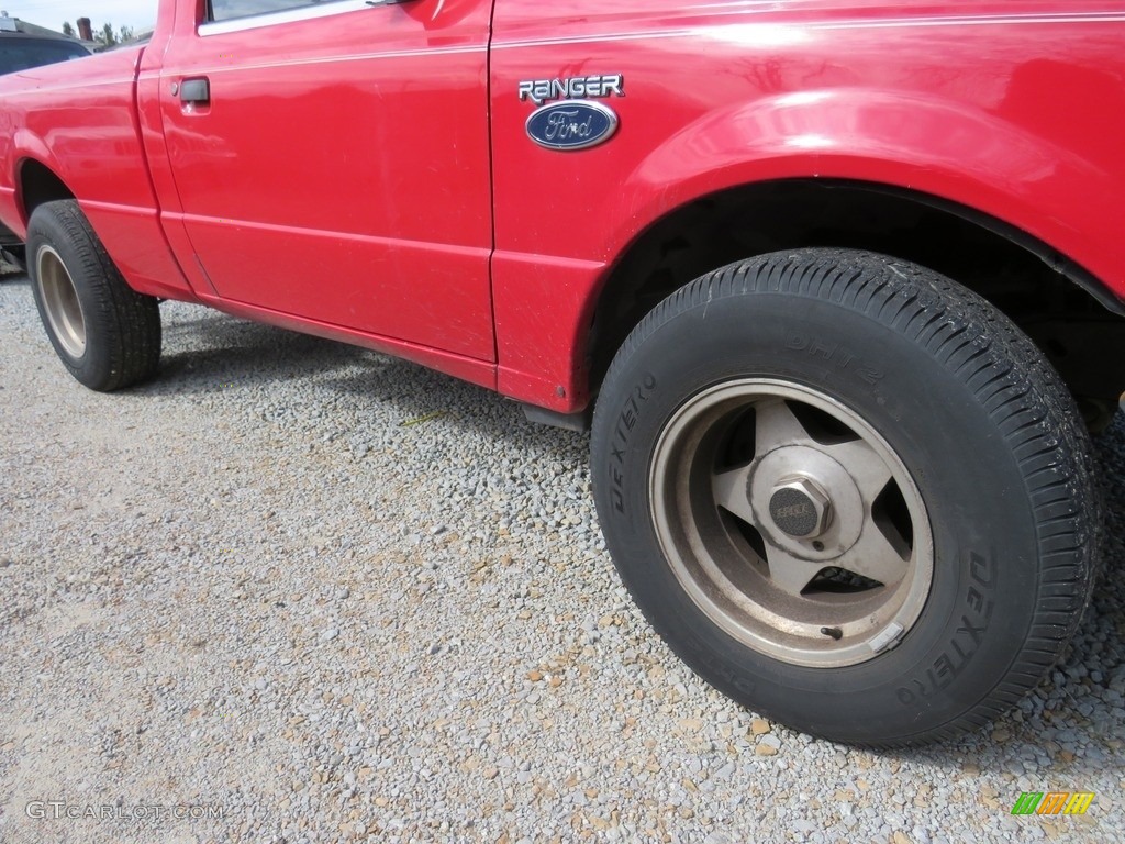 2001 Ranger XL Regular Cab - Bright Red / Dark Graphite photo #2