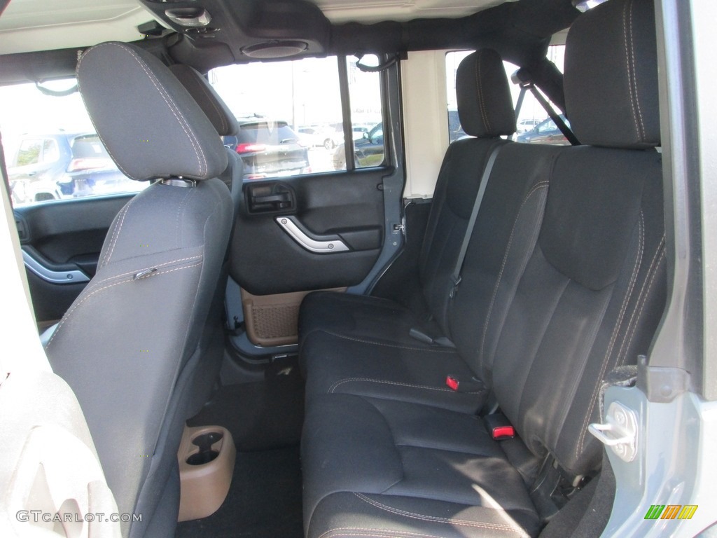2014 Wrangler Unlimited Sahara 4x4 - Anvil / Black/Dark Saddle photo #20