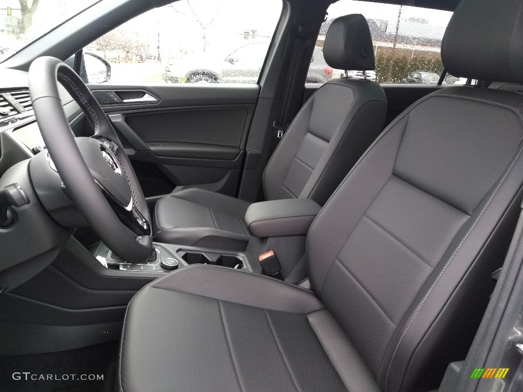 Titan Black Interior 2019 Volkswagen Tiguan SEL R-Line 4MOTION Photo #132588964