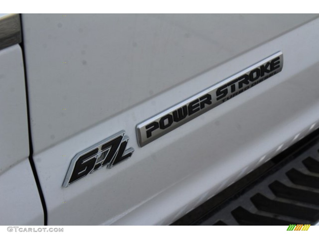 2019 F350 Super Duty XLT Crew Cab 4x4 - Oxford White / Earth Gray photo #32