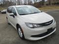 2017 Bright White Chrysler Pacifica Touring  photo #13