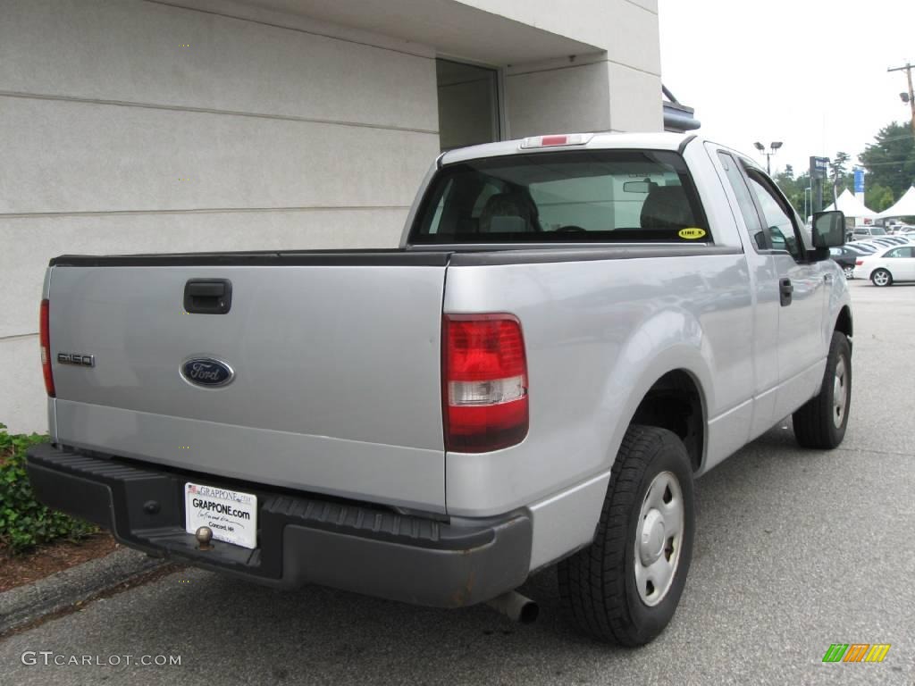 2005 F150 XL Regular Cab - Bright Red / Medium Flint Grey photo #3