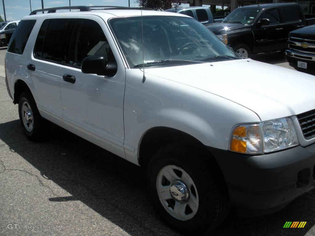 2003 Explorer XLS 4x4 - Oxford White / Graphite Grey photo #3