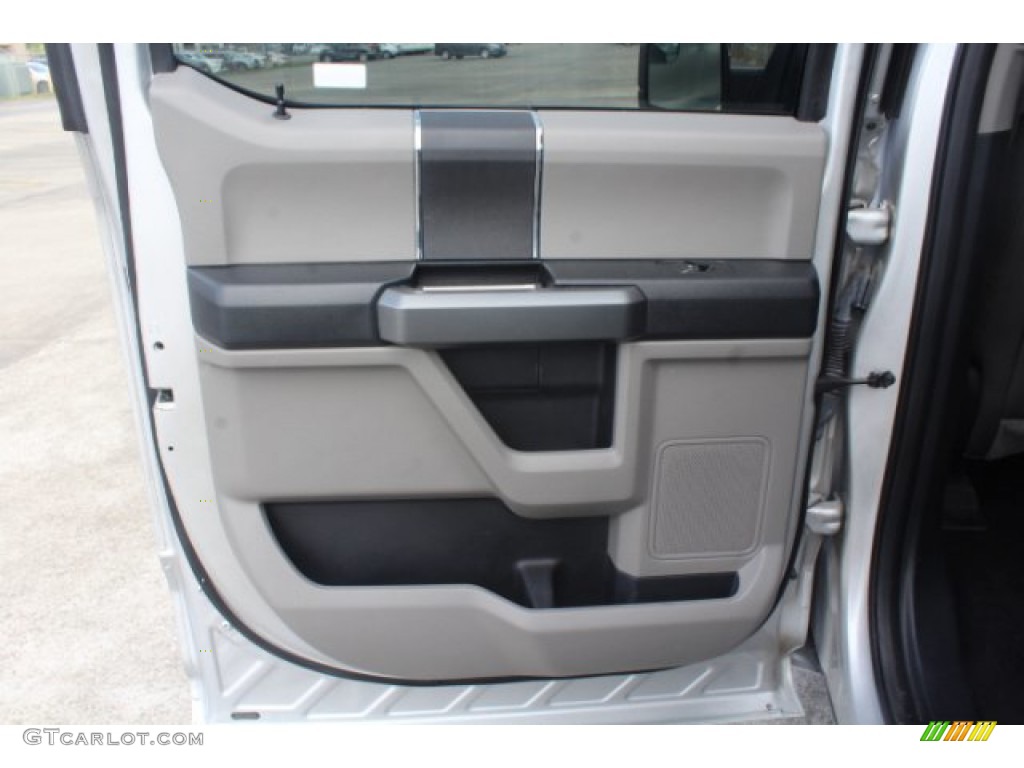 2018 F150 XL SuperCrew - Ingot Silver / Earth Gray photo #16