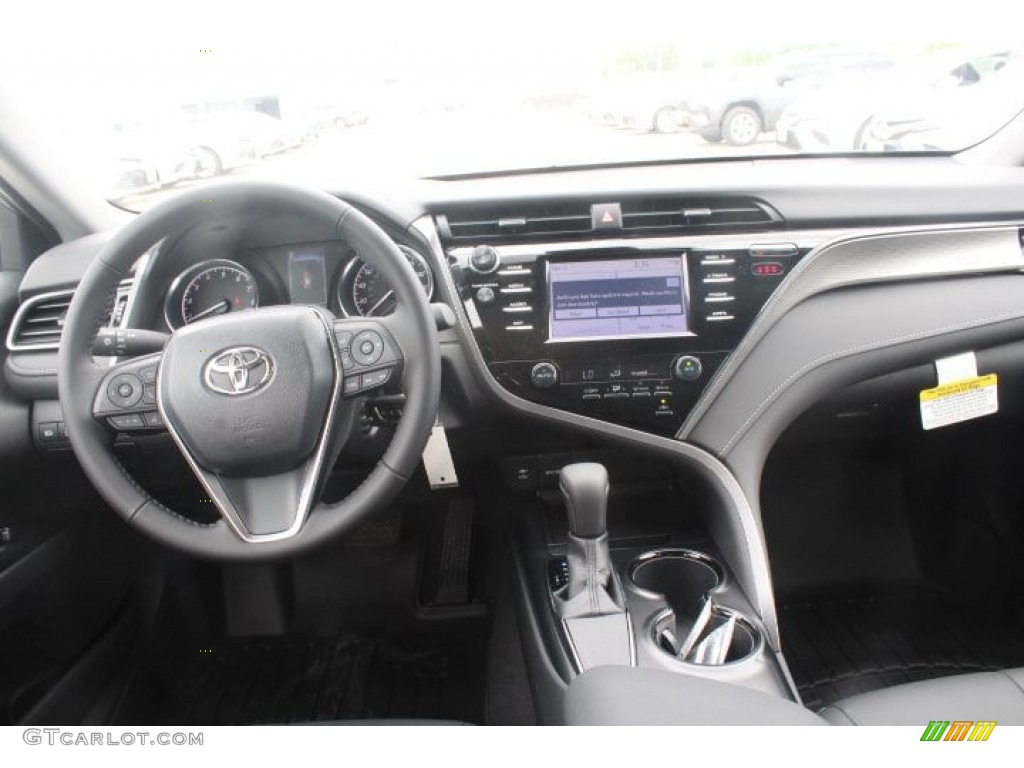 2019 Camry SE - Celestial Silver Metallic / Black photo #19