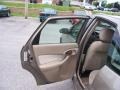 2003 Arizona Beige Metallic Ford Focus SE Sedan  photo #16