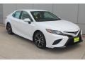 2019 Super White Toyota Camry SE  photo #2