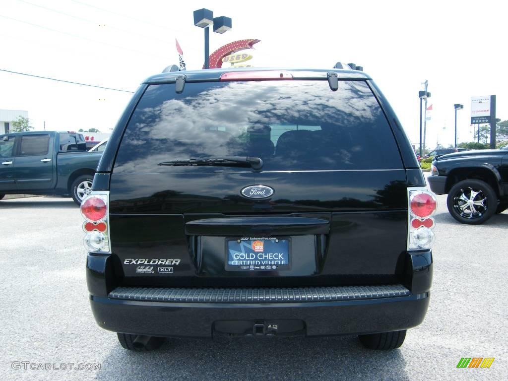 2004 Explorer XLT 4x4 - Black / Midnight Grey photo #4