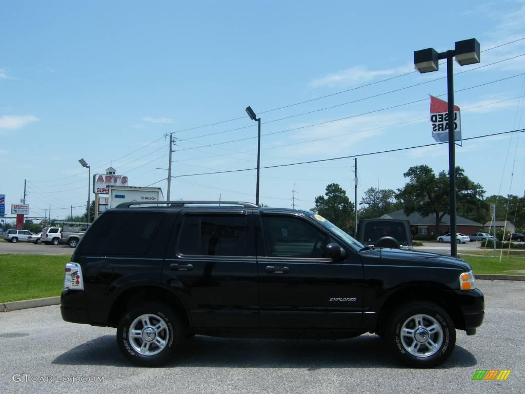 2004 Explorer XLT 4x4 - Black / Midnight Grey photo #6