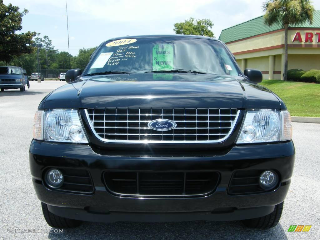 2004 Explorer XLT 4x4 - Black / Midnight Grey photo #8