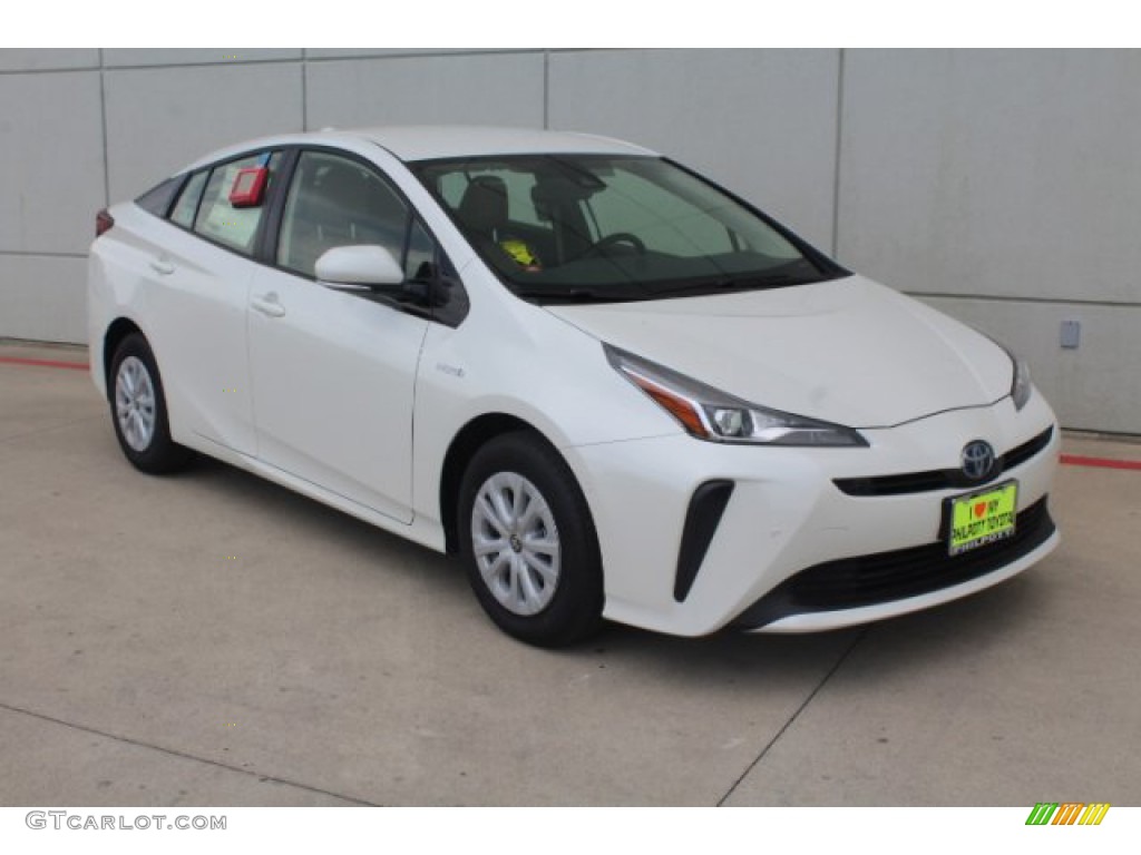 2019 Toyota Prius LE Exterior Photos