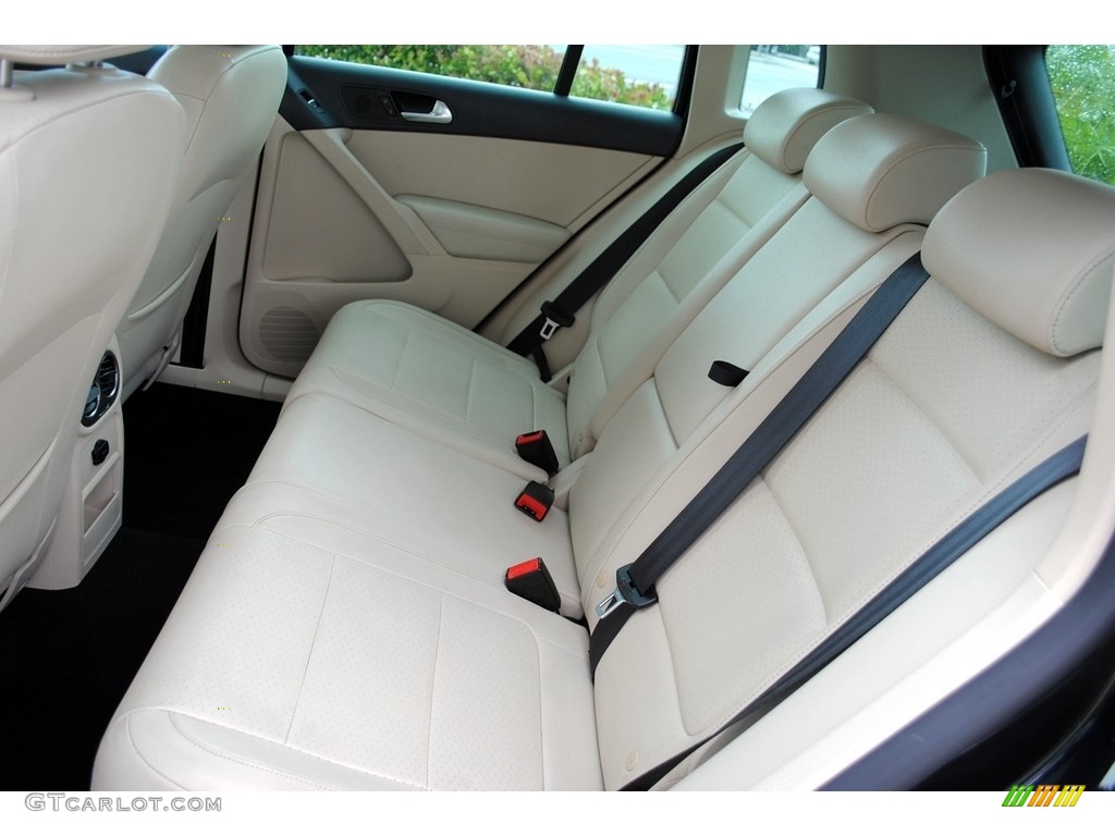 2011 Tiguan SE - Deep Black Metallic / Sandstone photo #11