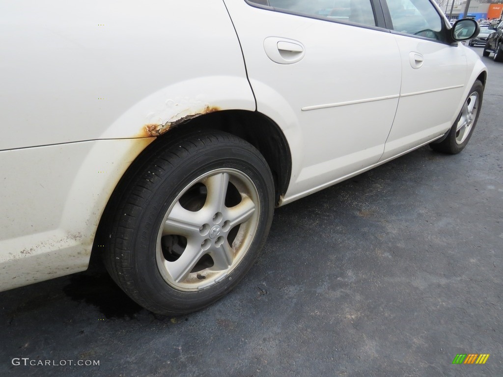 2005 Stratus SXT Sedan - Stone White / Dark Slate Gray photo #16