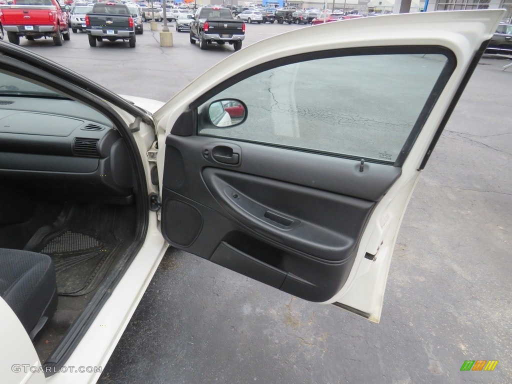 2005 Stratus SXT Sedan - Stone White / Dark Slate Gray photo #28