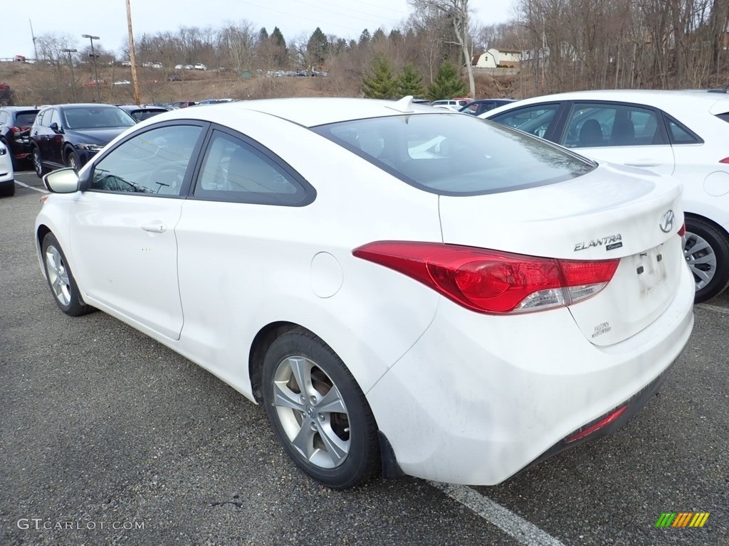 2013 Elantra Coupe GS - Monaco White / Black photo #2