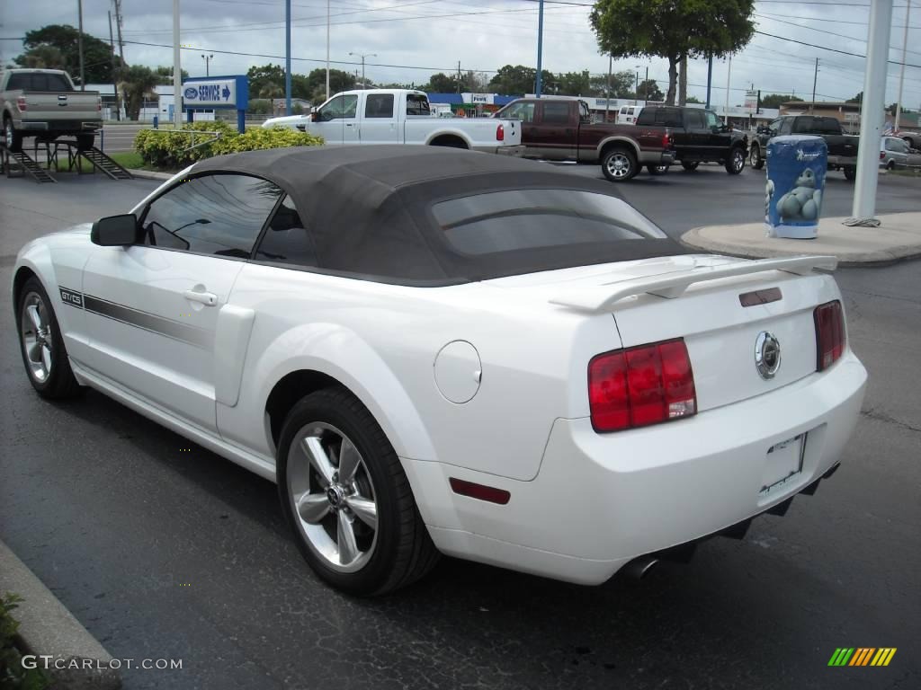 2007 Mustang GT/CS California Special Convertible - Performance White / Black/Dove Accent photo #30