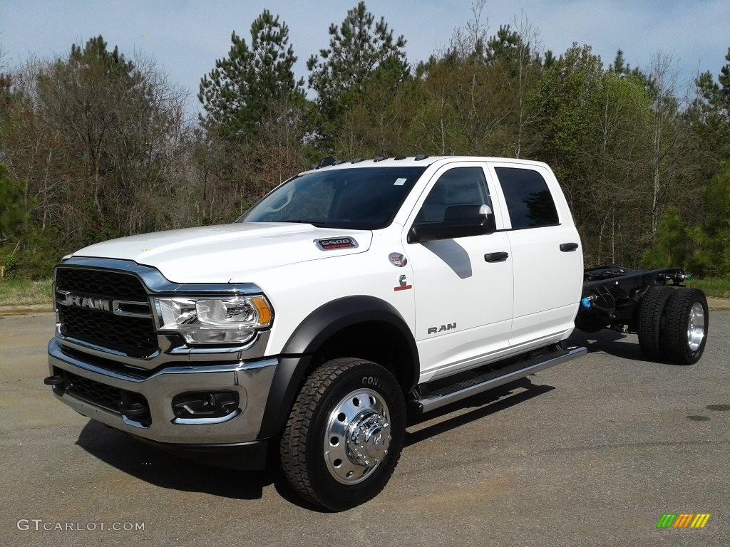 Bright White 2019 Ram 5500 Tradesman Crew Cab 4x4 Chassis Exterior Photo #132615050