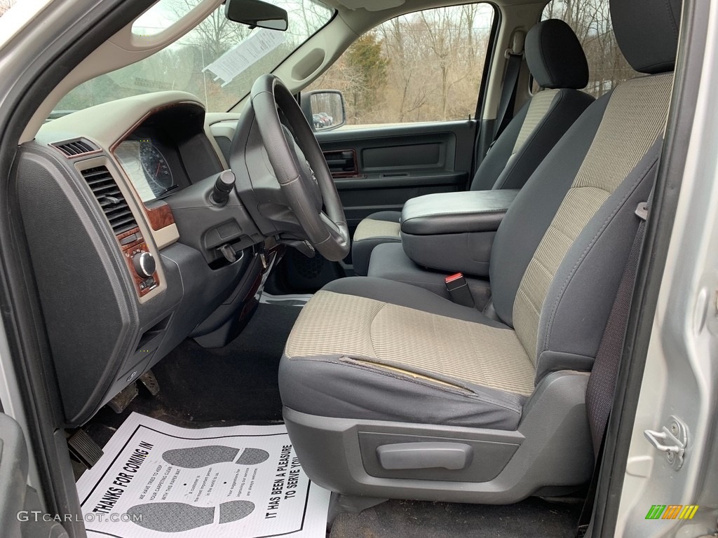 2011 Ram 1500 ST Quad Cab - Bright Silver Metallic / Dark Slate Gray/Medium Graystone photo #10