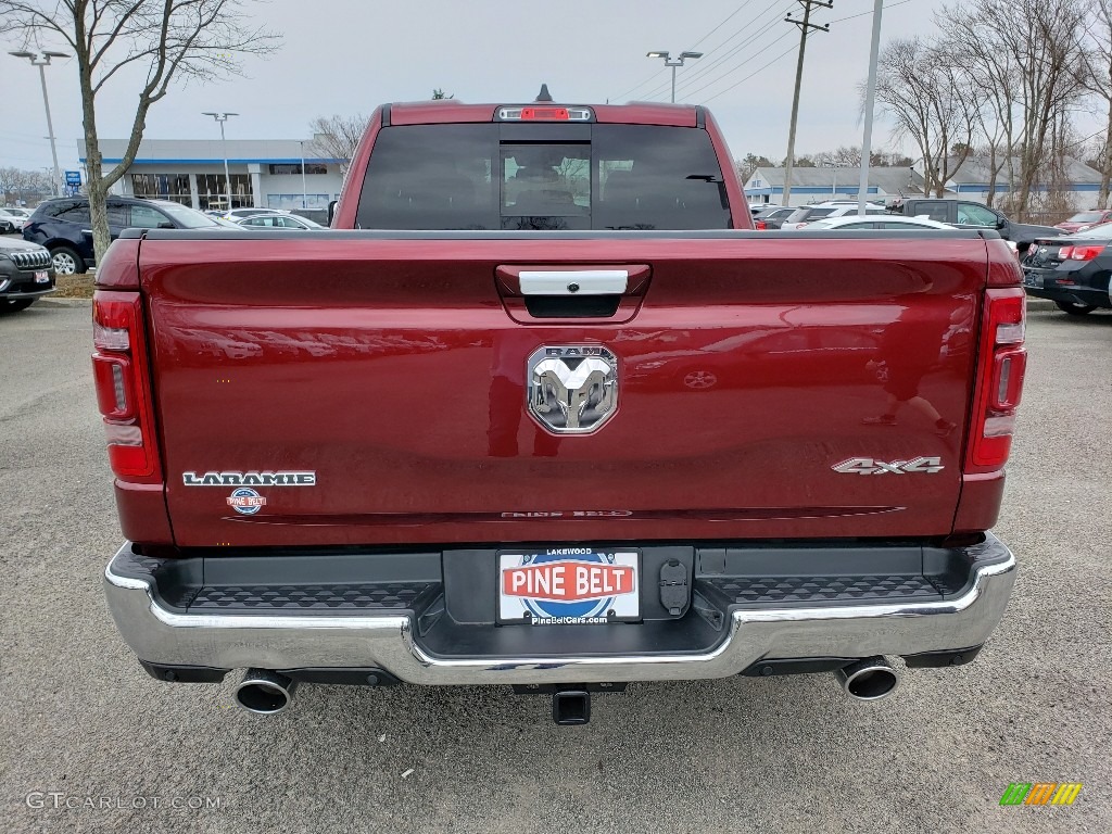 2019 1500 Laramie Quad Cab 4x4 - Delmonico Red Pearl / Black photo #5