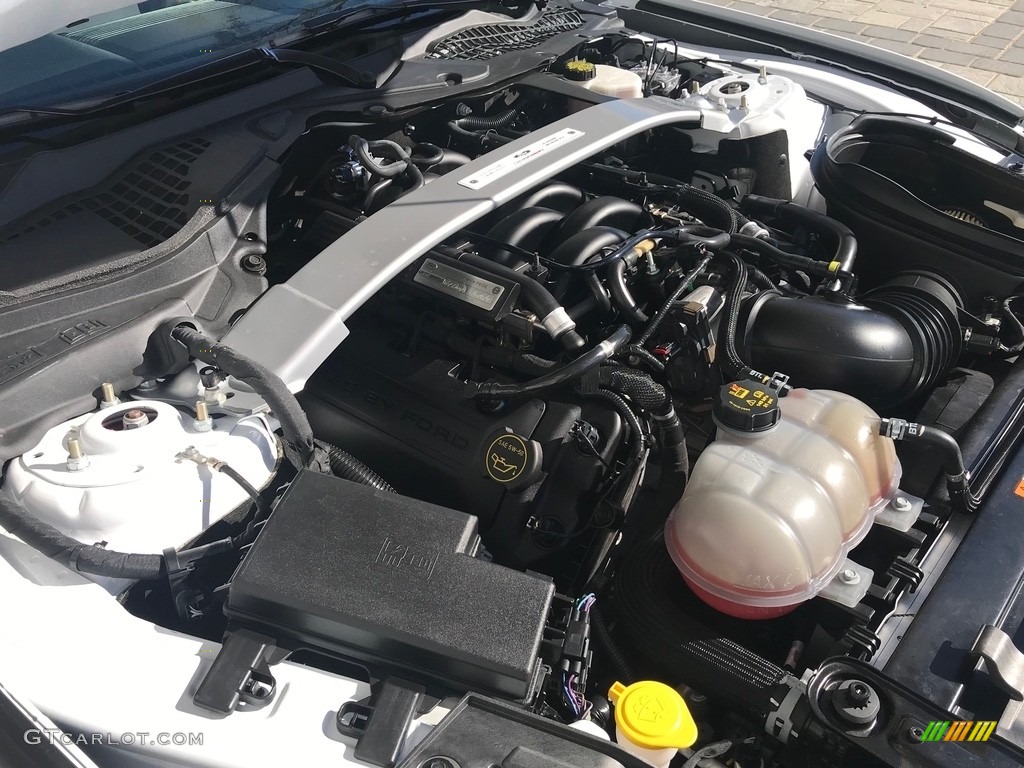 2016 Ford Mustang Shelby GT350R Engine Photos