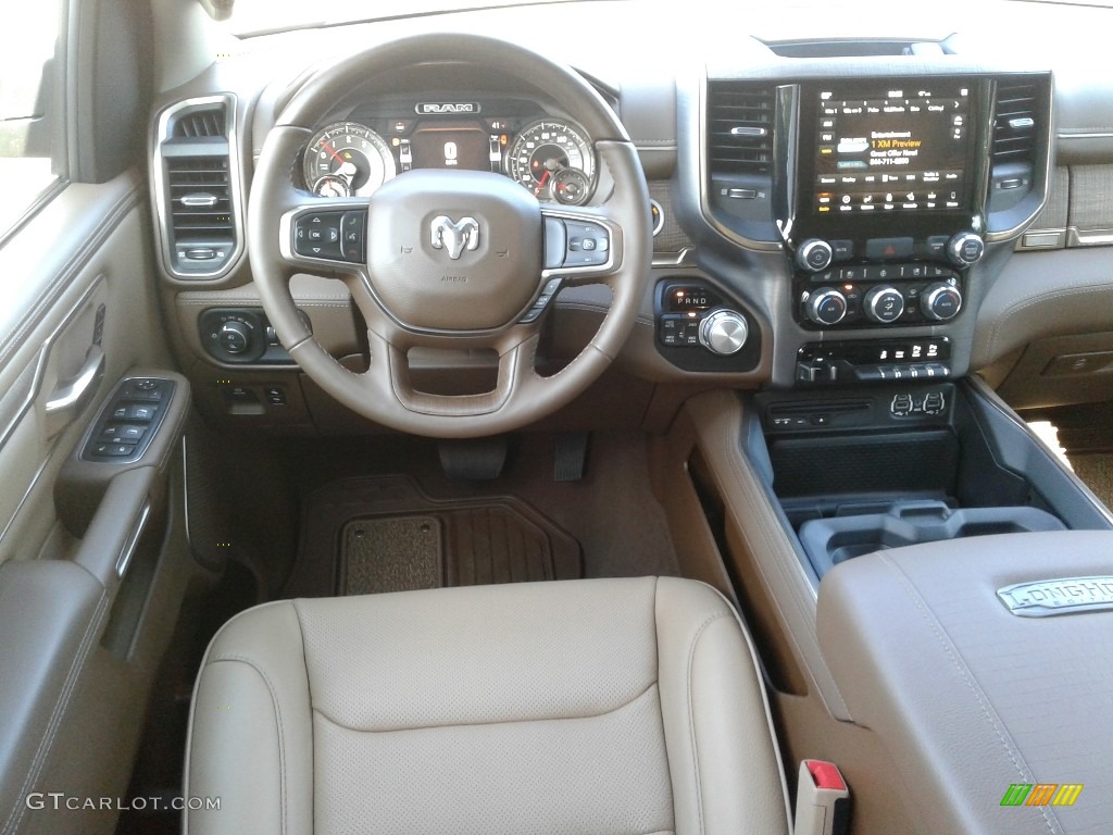 2019 1500 Long Horn Crew Cab 4x4 - Billett Silver Metallic / Mountain Brown/Light Frost Beige photo #34