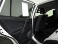 Super White - RAV4 LE Photo No. 28