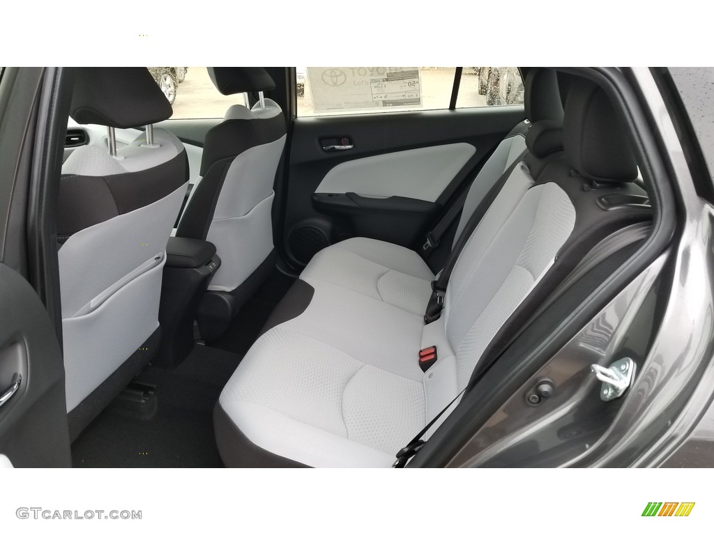 2019 Prius LE AWD-e - Magnetic Grey Metallic / Moonstone photo #3