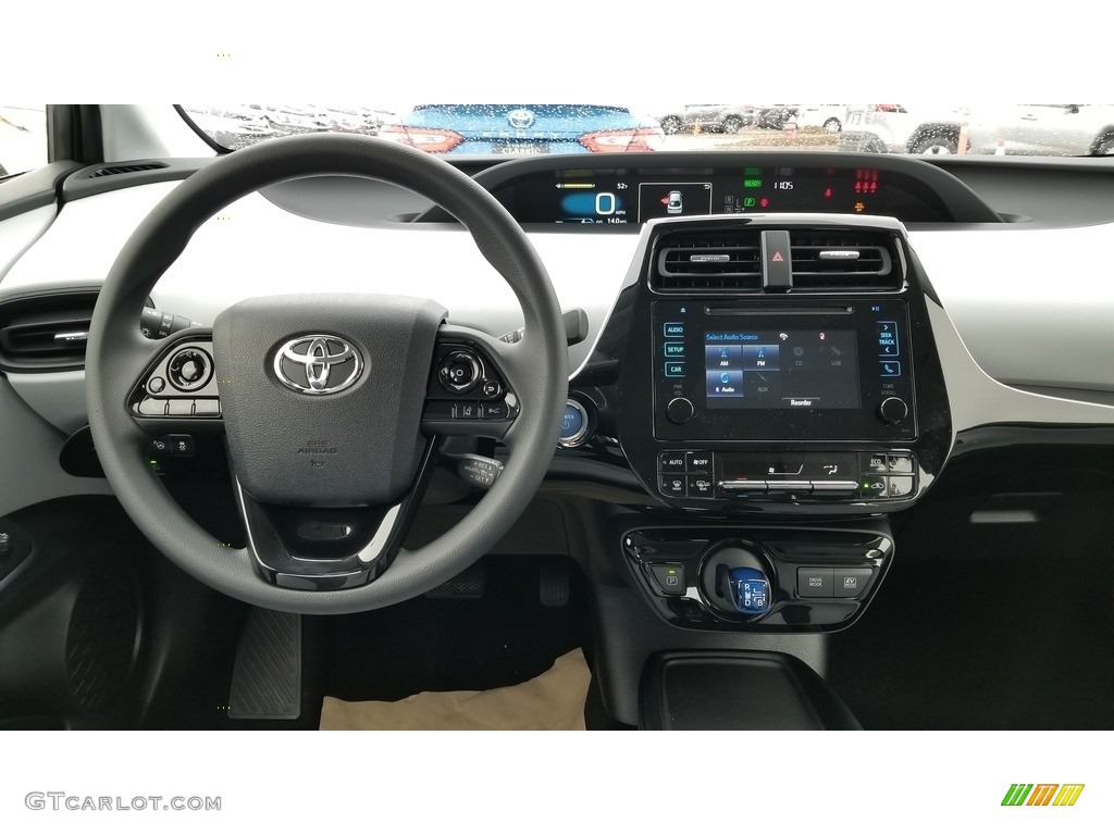 2019 Prius LE AWD-e - Magnetic Grey Metallic / Moonstone photo #4