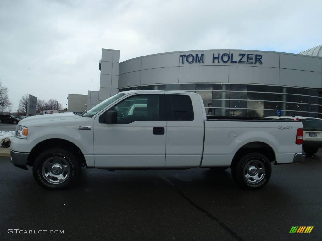 2006 F150 XLT SuperCab 4x4 - Oxford White / Medium/Dark Flint photo #2