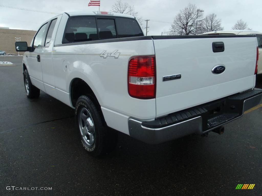2006 F150 XLT SuperCab 4x4 - Oxford White / Medium/Dark Flint photo #3