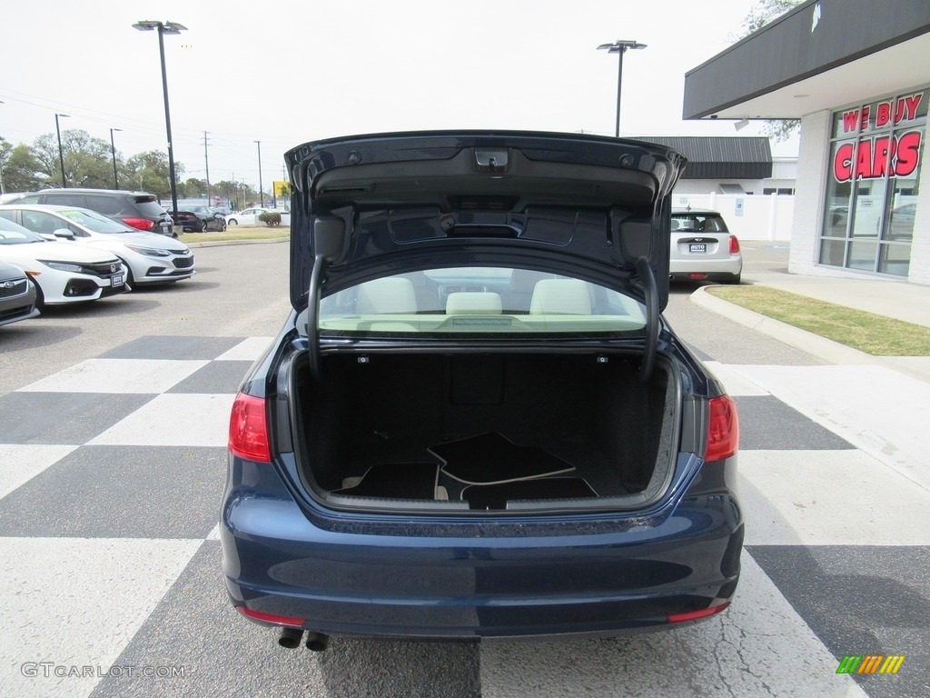 2013 Jetta SE Sedan - Tempest Blue Metallic / Cornsilk Beige photo #5