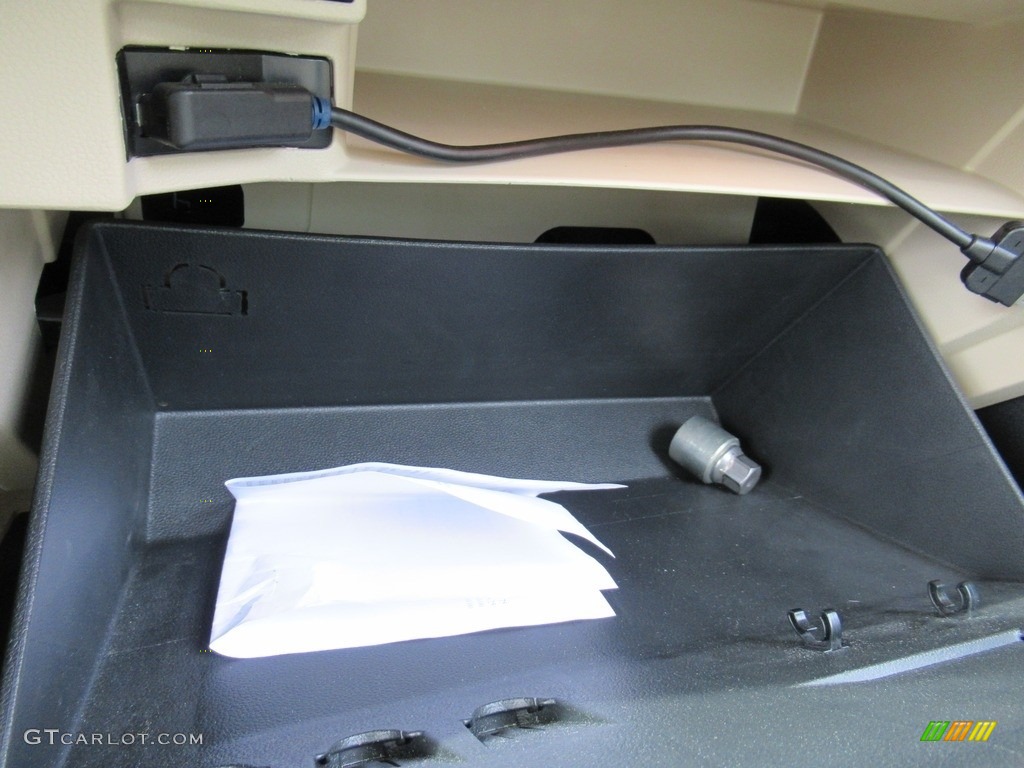 2013 Jetta SE Sedan - Tempest Blue Metallic / Cornsilk Beige photo #20