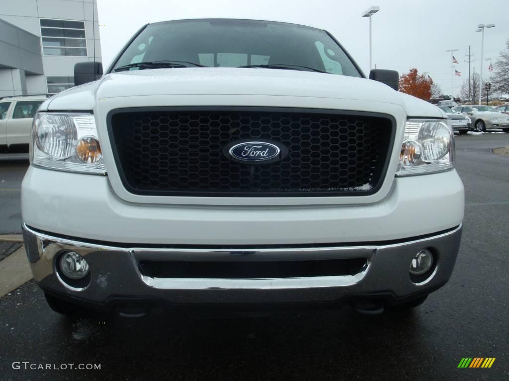 2006 F150 XLT SuperCab 4x4 - Oxford White / Medium/Dark Flint photo #8