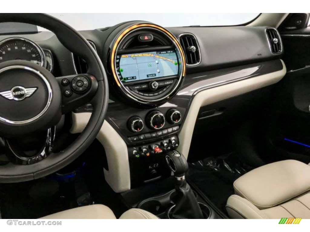 2018 Mini Countryman Cooper ALL4 Lounge Leather/Satellite Grey Dashboard Photo #132655106