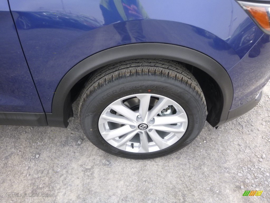 2019 Nissan Rogue Sport SV Wheel Photos