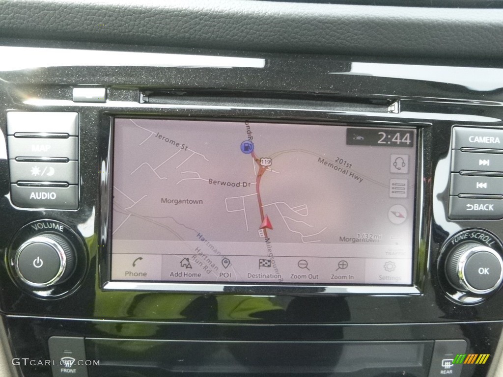 2019 Nissan Rogue Sport SV Navigation Photos