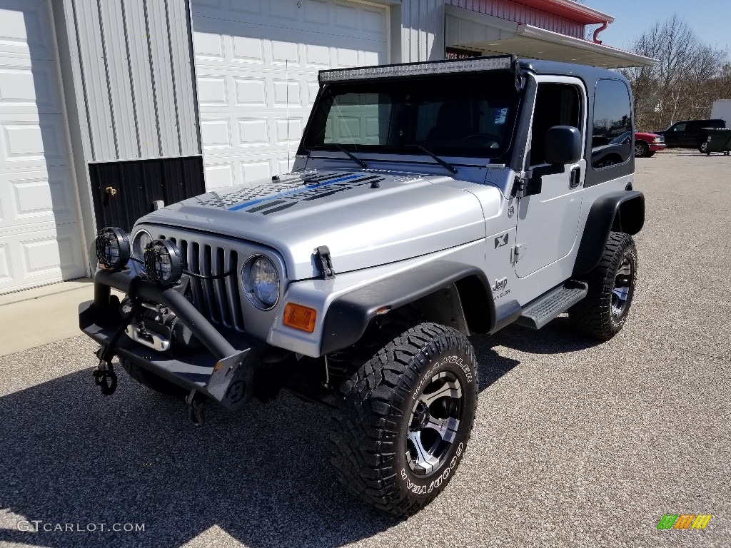 2005 Wrangler X 4x4 - Bright Silver Metallic / Dark Slate Gray photo #34