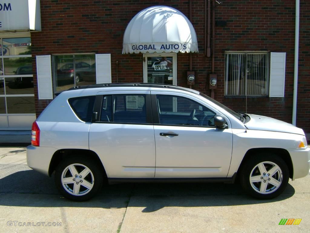 2007 Compass Sport - Bright Silver Metallic / Pastel Slate Gray photo #1