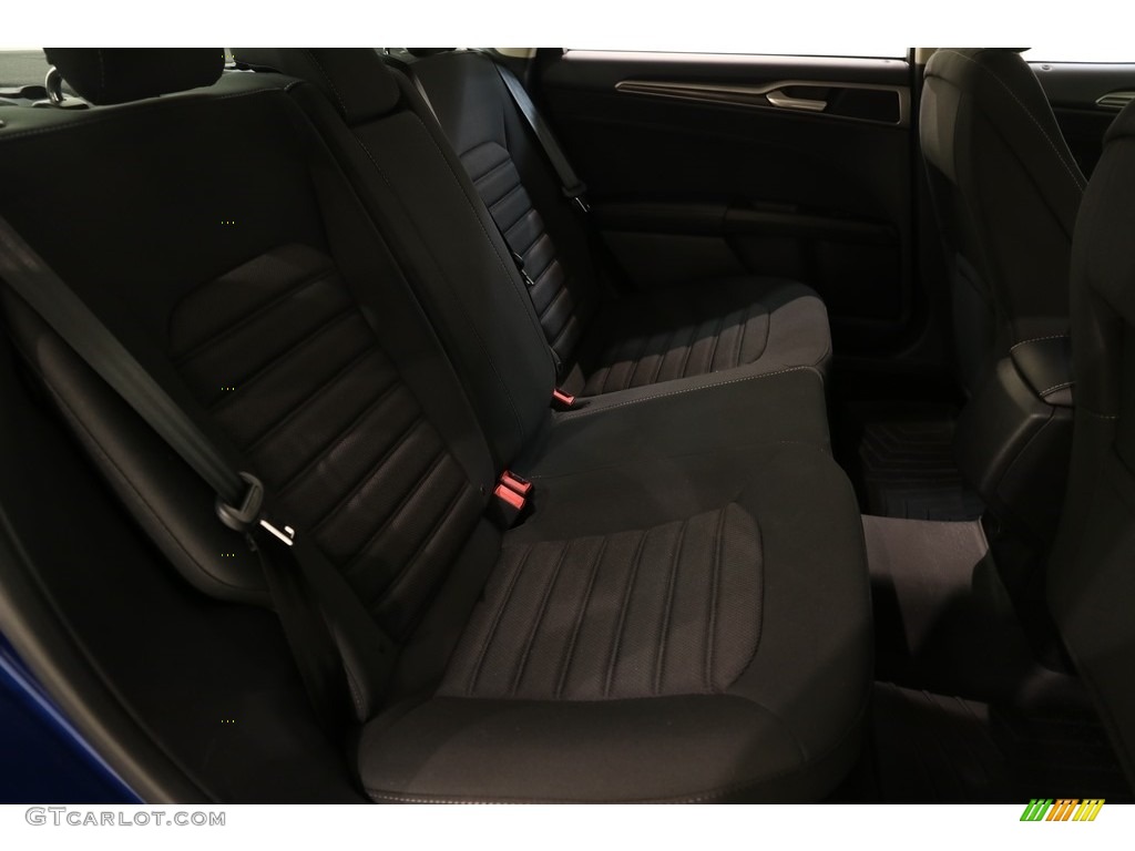 2017 Fusion S - Lightning Blue / Ebony photo #13