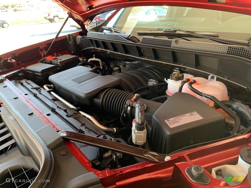 2019 Chevrolet Silverado 1500 Custom Z71 Trail Boss Crew Cab 4WD Engine Photos
