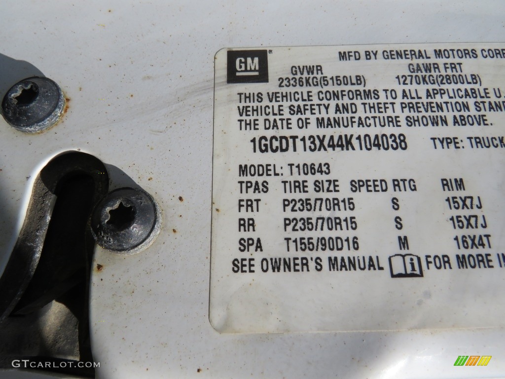 2004 S10 LS Crew Cab 4x4 - Summit White / Graphite photo #14