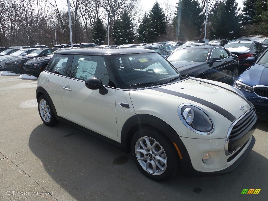 Pepper White 2019 Mini Hardtop Cooper 2 Door Exterior Photo #132679914