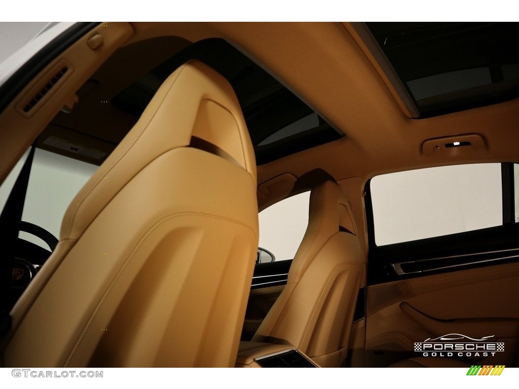 2019 Panamera 4 - White / Black/Luxor Beige photo #25