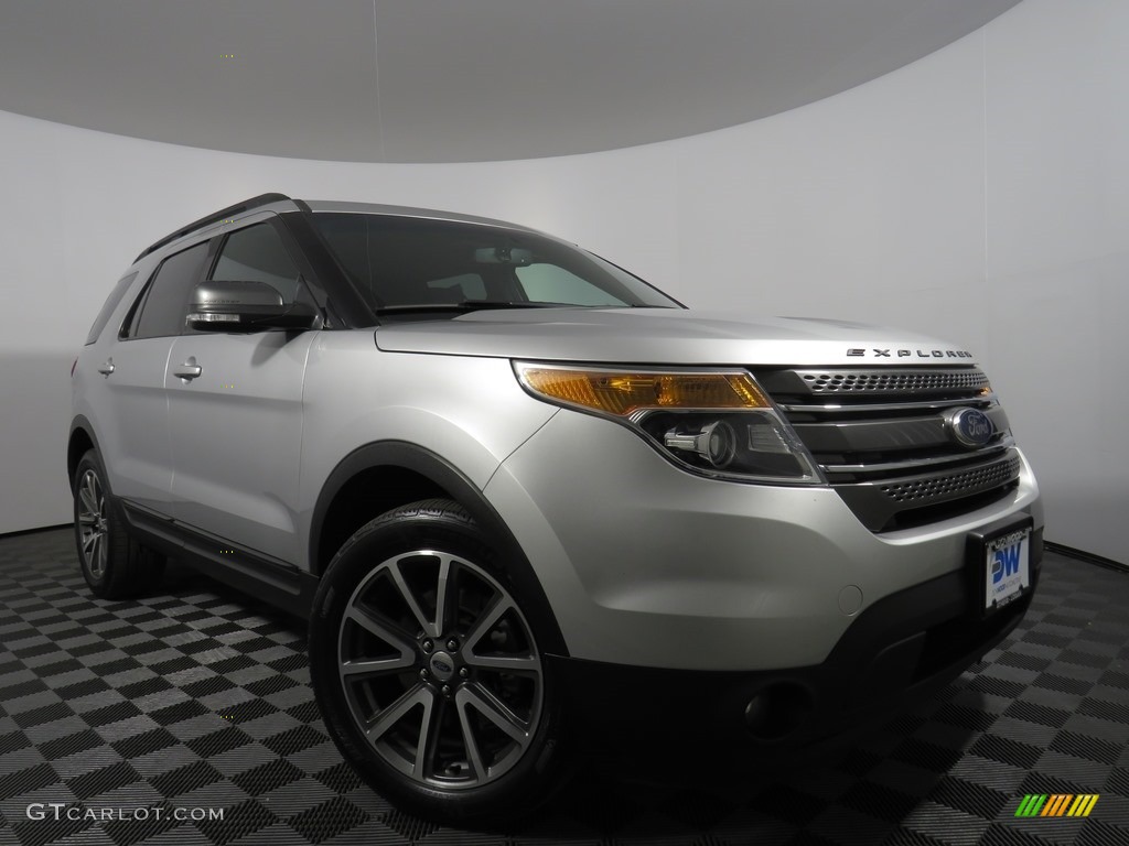 2015 Explorer XLT 4WD - Ingot Silver / Charcoal Black photo #2