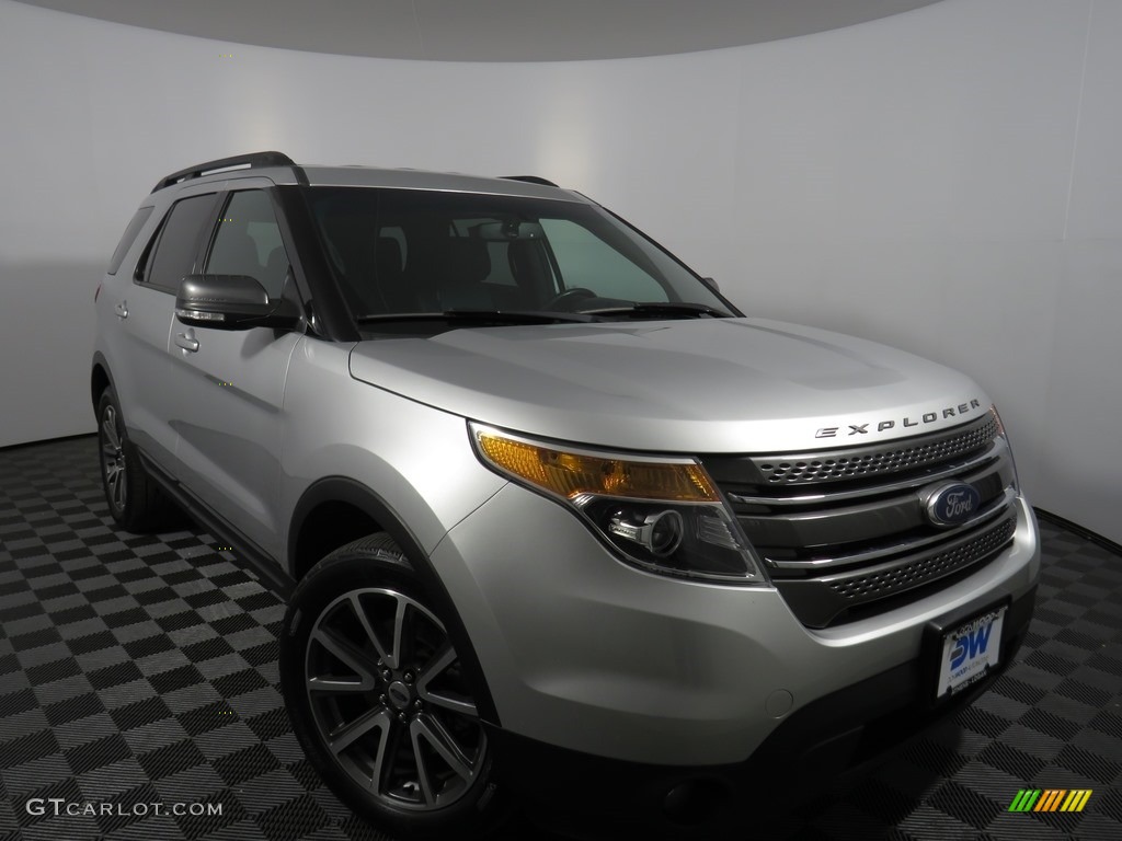 2015 Explorer XLT 4WD - Ingot Silver / Charcoal Black photo #3