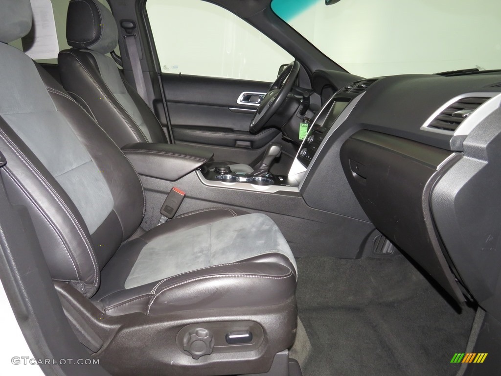 2015 Explorer XLT 4WD - Ingot Silver / Charcoal Black photo #34